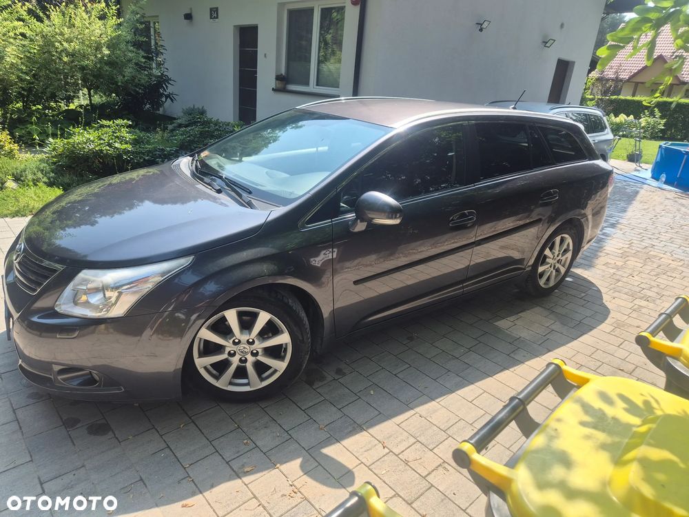 Toyota Avensis 2.0 D-4D Sol - 1