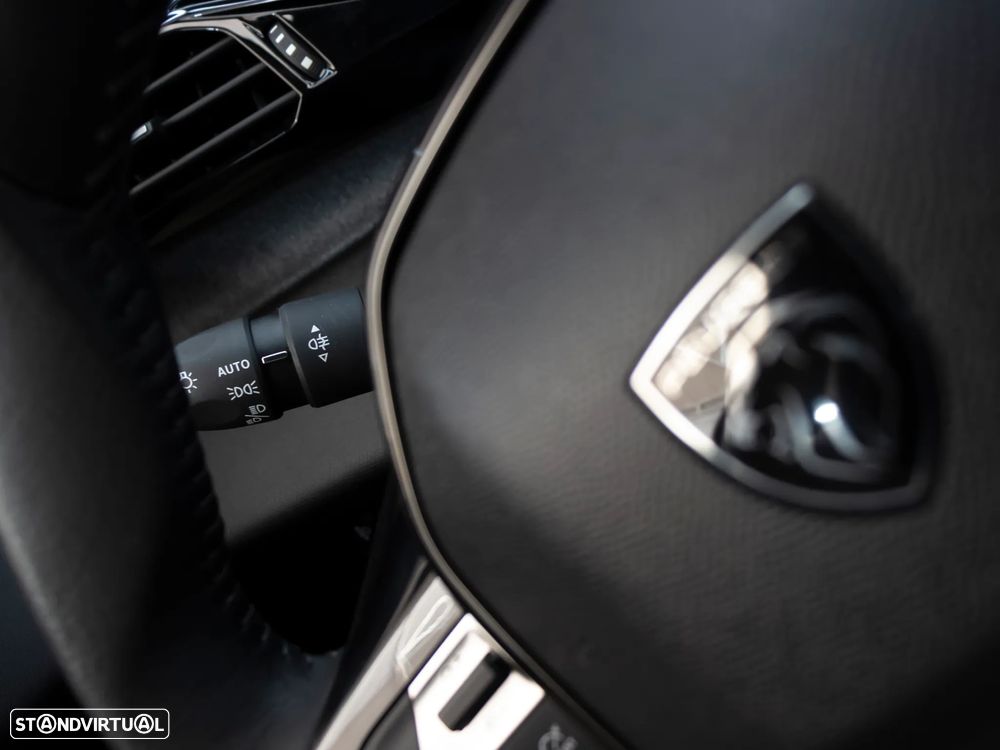 Peugeot 308 SW 1.5 BlueHDi Allure - 20