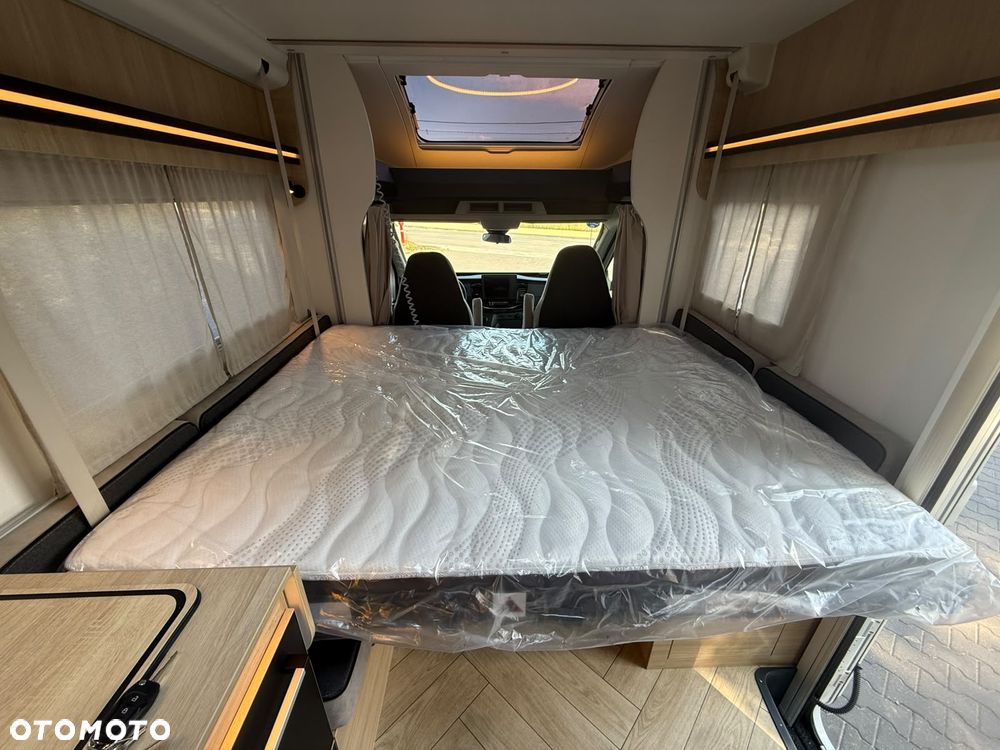 Ford Chausson 720 Titanium Line - 18