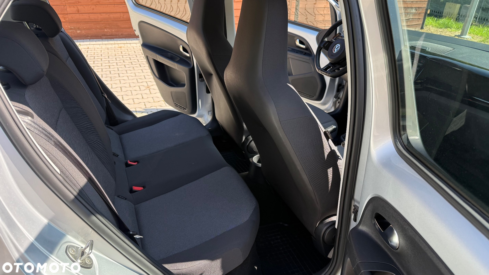Volkswagen up! (BlueMotion Technology) high - 15