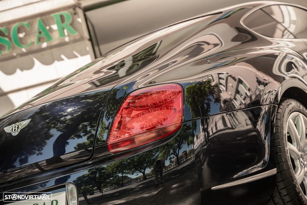 Bentley Continental GT - 15