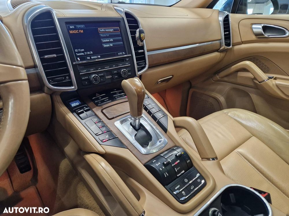 Porsche Cayenne Tiptronic S - 15