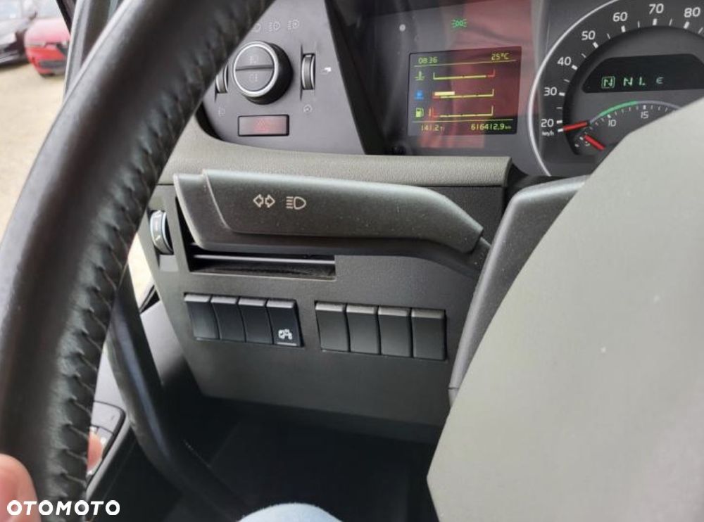 Volvo FH 500 XXL LOW DECK MEGA / TYLKO 616 412 KM PARK COOL / KLIMA POSTOJOWA / NOWY TACHOGRAF GEN2v2 / ORYGINALNY PRZEBIEG / NAJWYŻSZA KABINA XXL / 2 ZBIORNIKI PALIWOWE / CAŁE NA PODUSZCE / 2018 ROK !! - 31