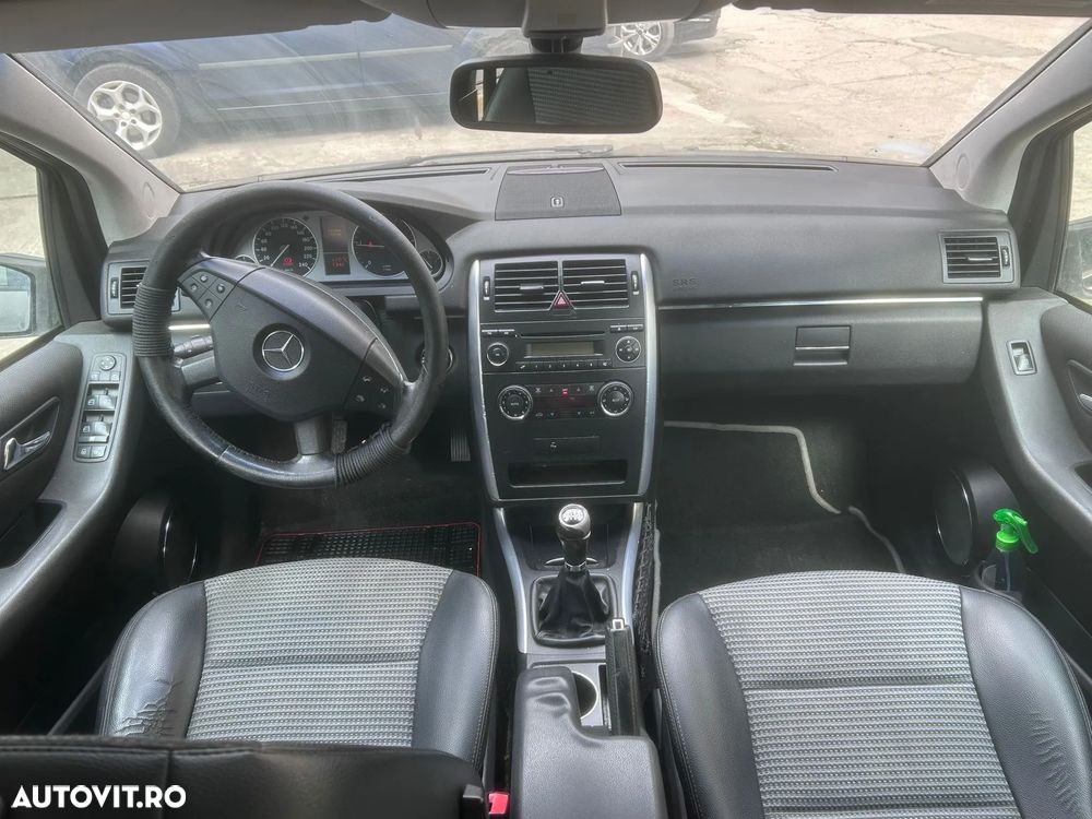 Mercedes-Benz B 180 CDI - 9