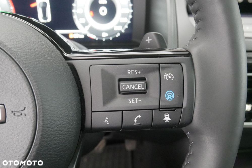 Nissan Qashqai 1.3 DIG-T MHEV N-Connecta Xtronic - 31