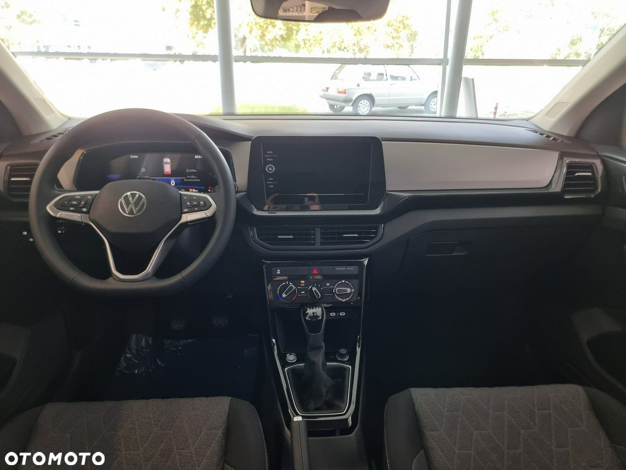 Volkswagen T-Cross - 17