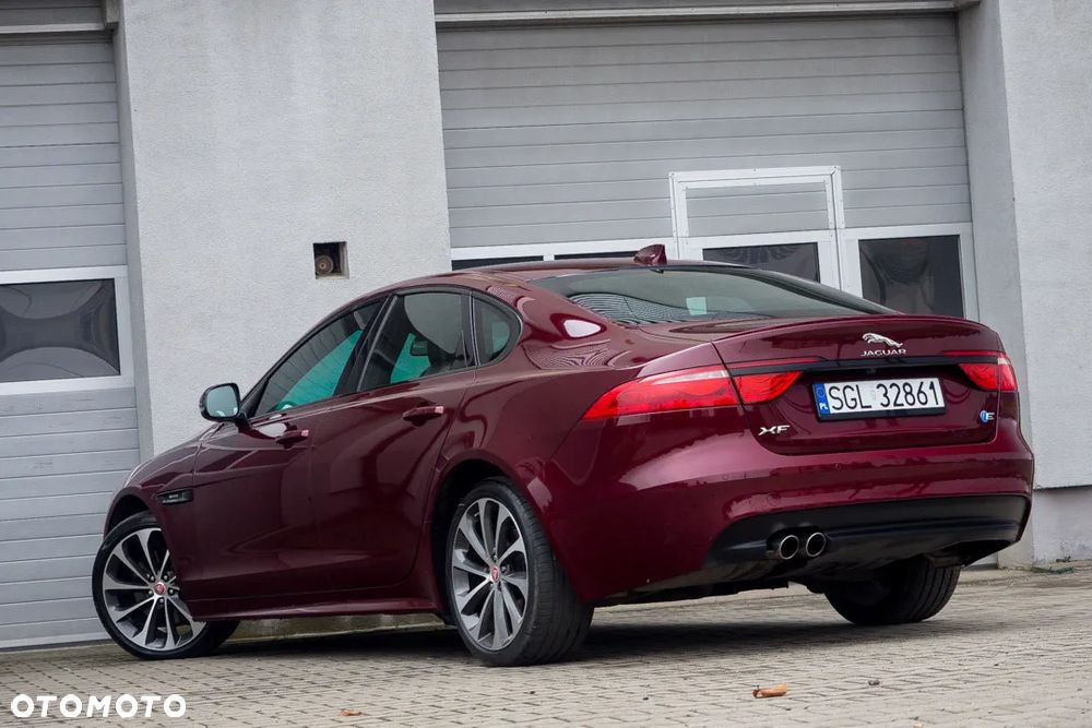 Jaguar XF 2.0 i4D R-Sport - 6