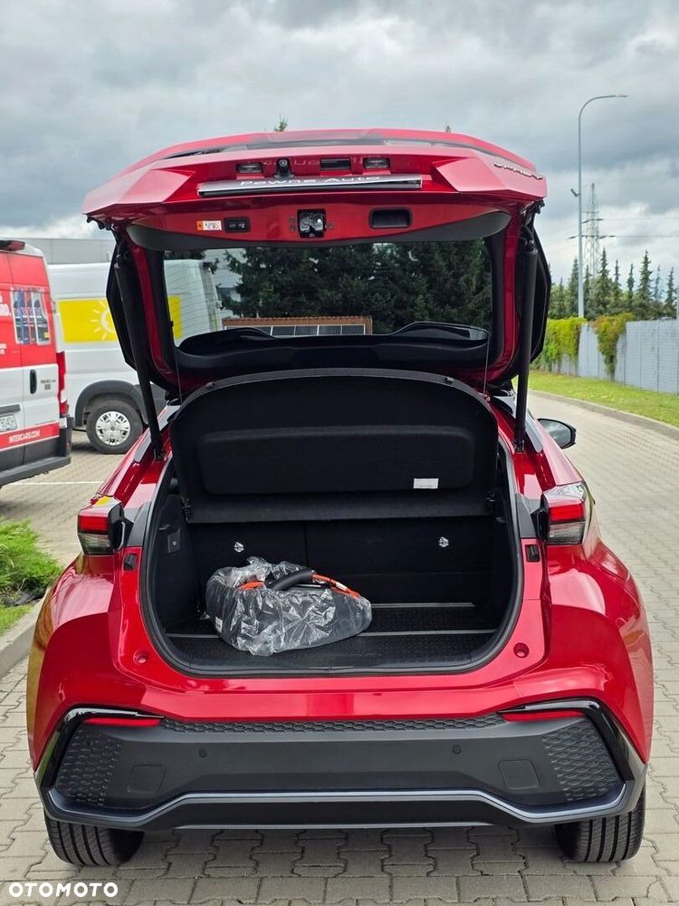 Toyota C-HR 2.0 PHEV Dynamic Force Executive - 32
