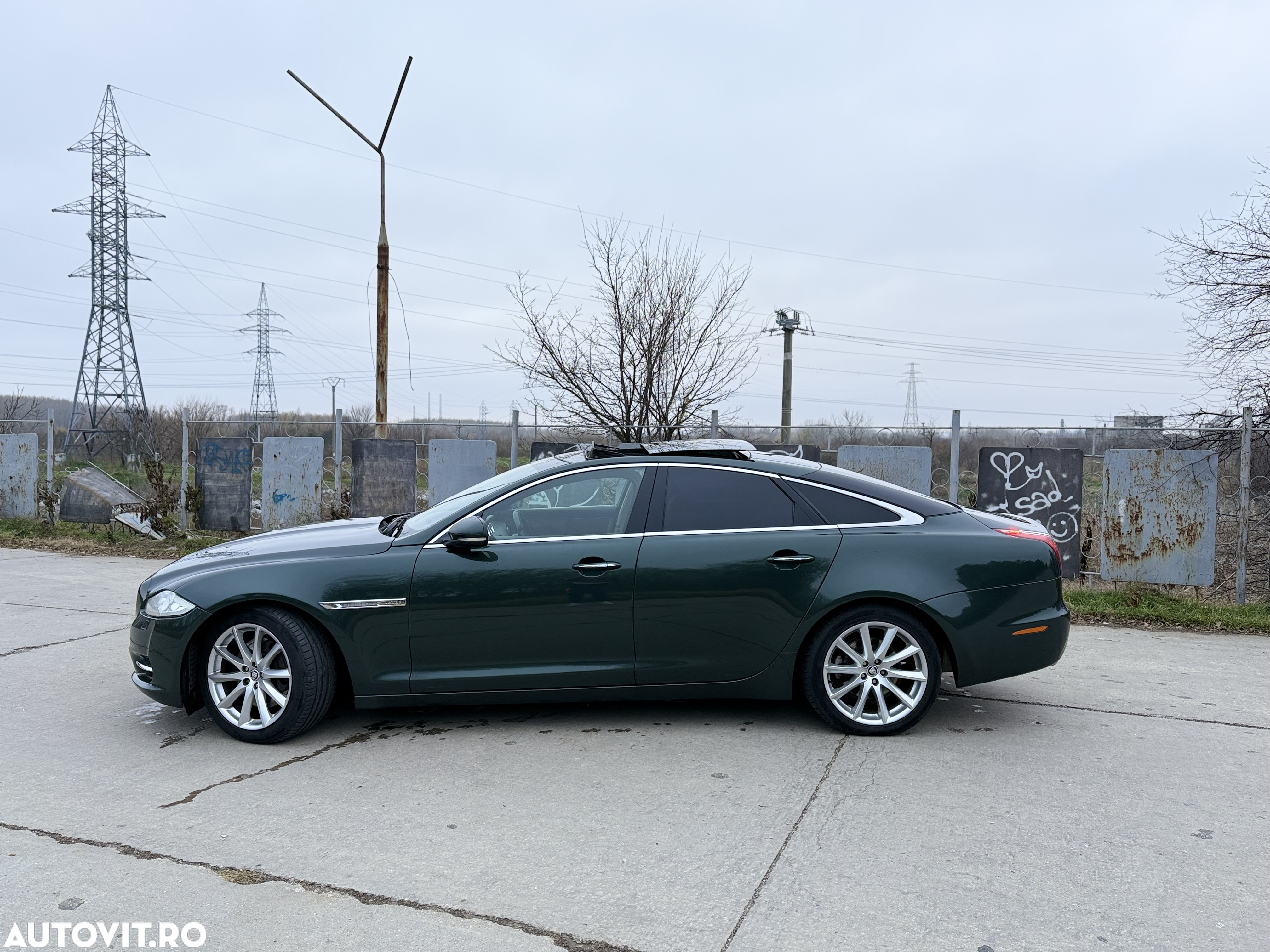 Jaguar XJ 3.0 V6 Portfolio Aut SWB - 6