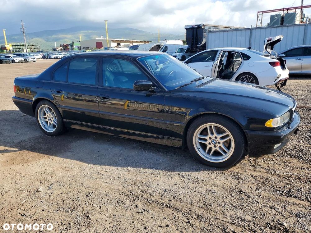 BMW Seria 7 740i - 1