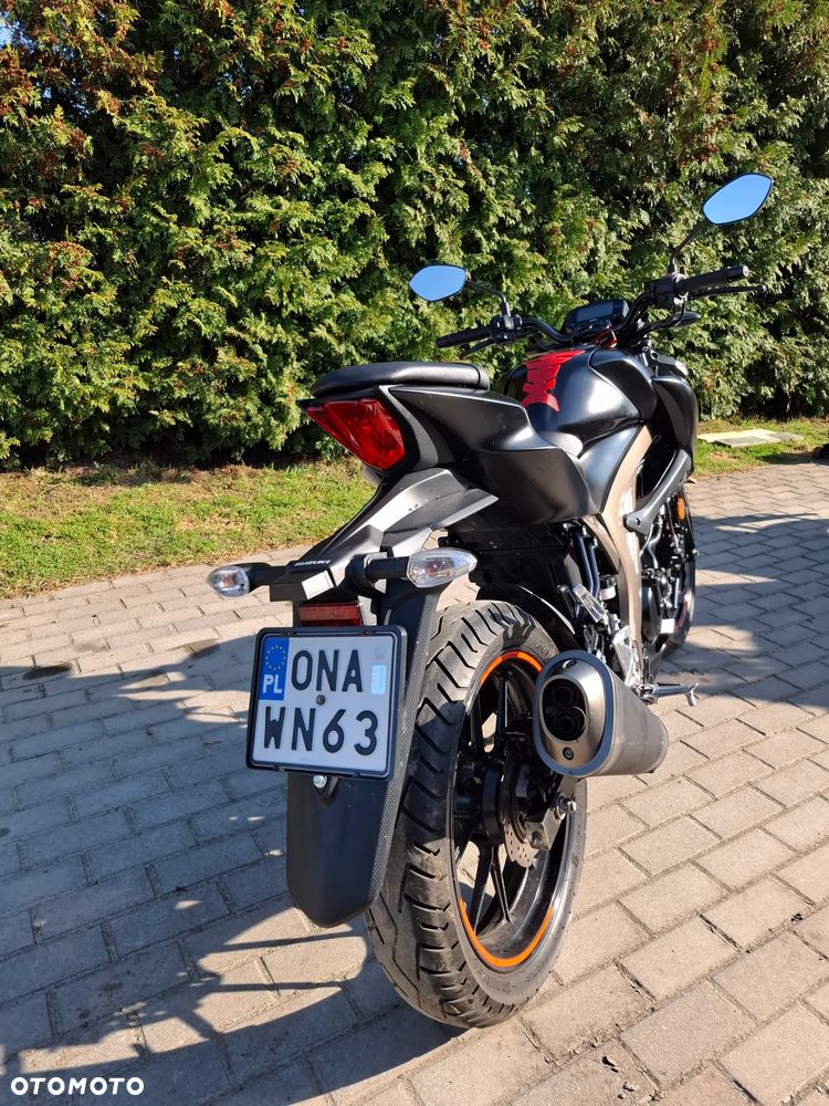 Suzuki GSX - 4