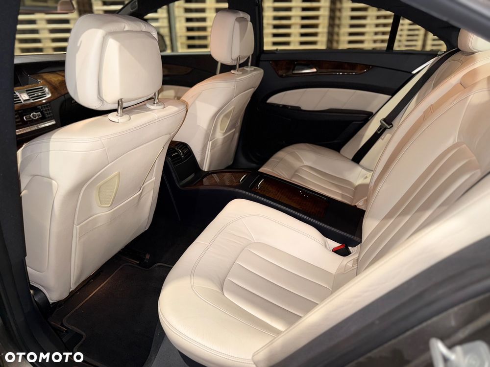 Mercedes-Benz CLS - 16