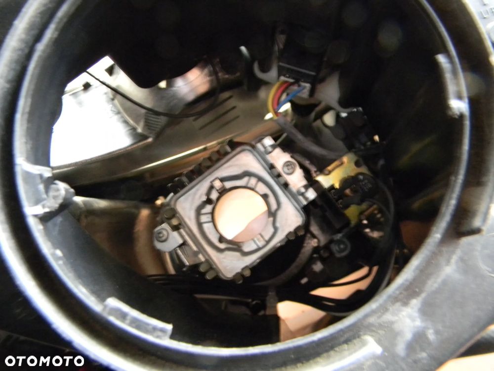 lampa lewa przód CITROEN C8 EUROPA XENON - 2