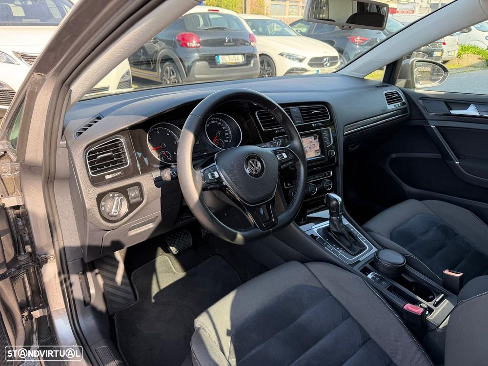 VW Golf 1.6 TDi Highline DSG - 8