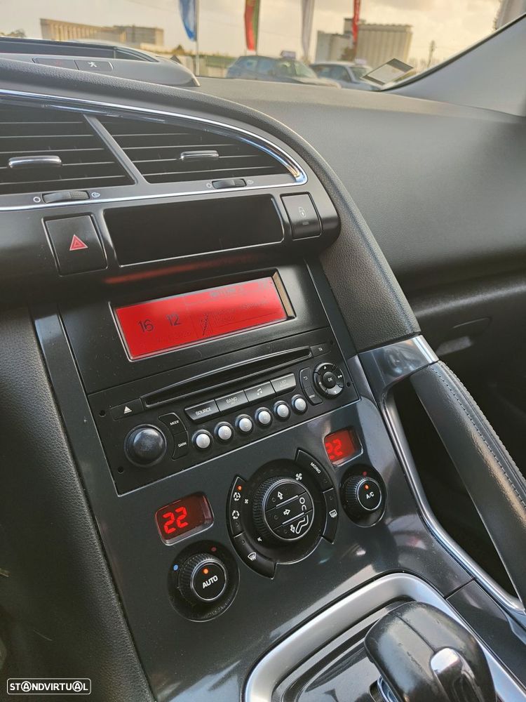 Peugeot 3008 2.0 HDi Hybrid4 - 43