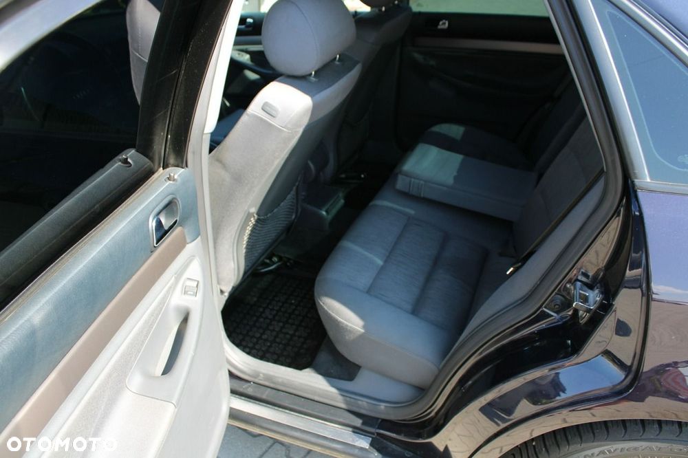 Audi A4 Limousine 1.8T - 33