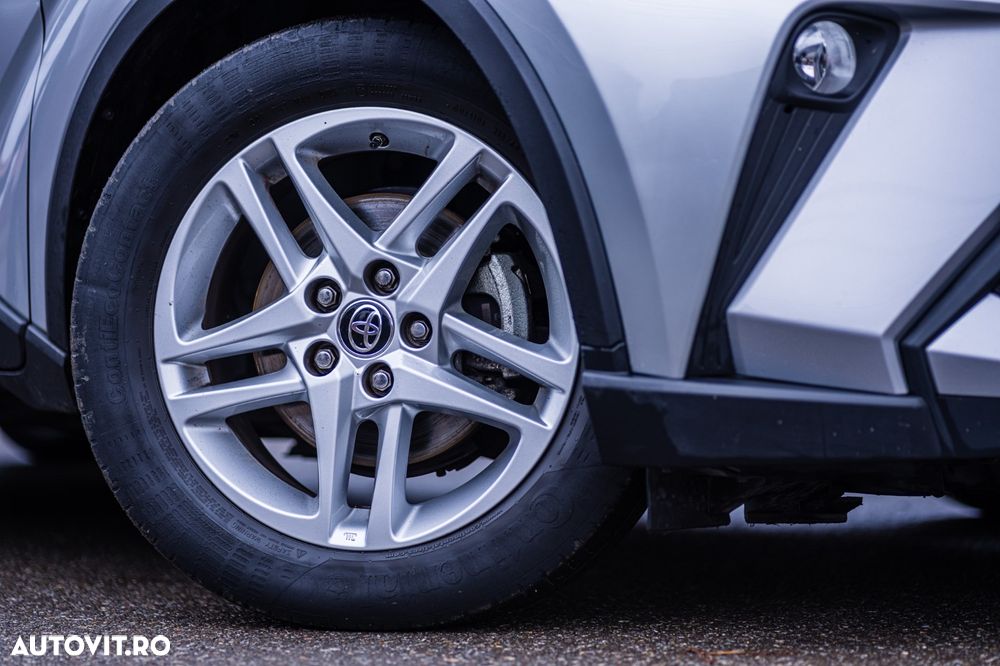Toyota C-HR 1.8 HSD 4x2 CVT C-ult LED - 15