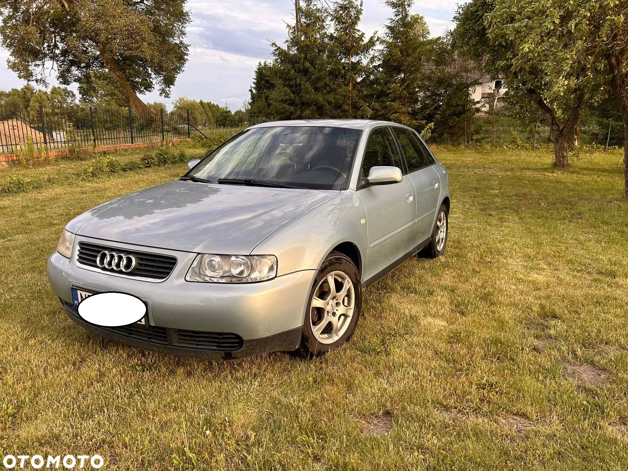 Audi A3 1.6 Ambiente - 1