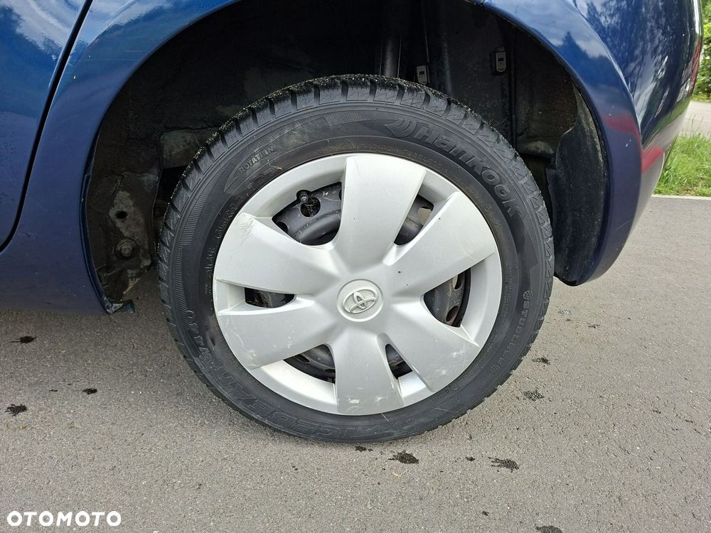 Toyota Yaris - 7