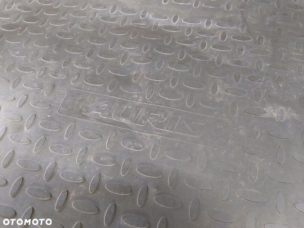 Toyota Auris I guma mata wykładzina bagażnika PZ434-E1304 - 4