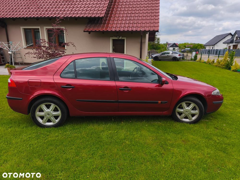 Renault Laguna 1.6 Emotion - 9