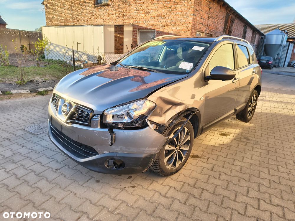 Nissan Qashqai 2.0 dCi 4 x 4 DPF 360 - 1