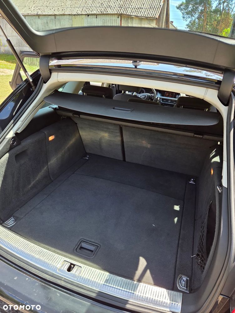 Audi A4 Avant 2.0 TDI - 9