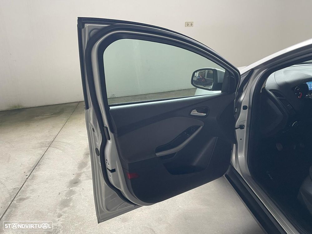 Ford Focus SW 1.6 TDCi ECOnetic 88g S&S Titanium - 15