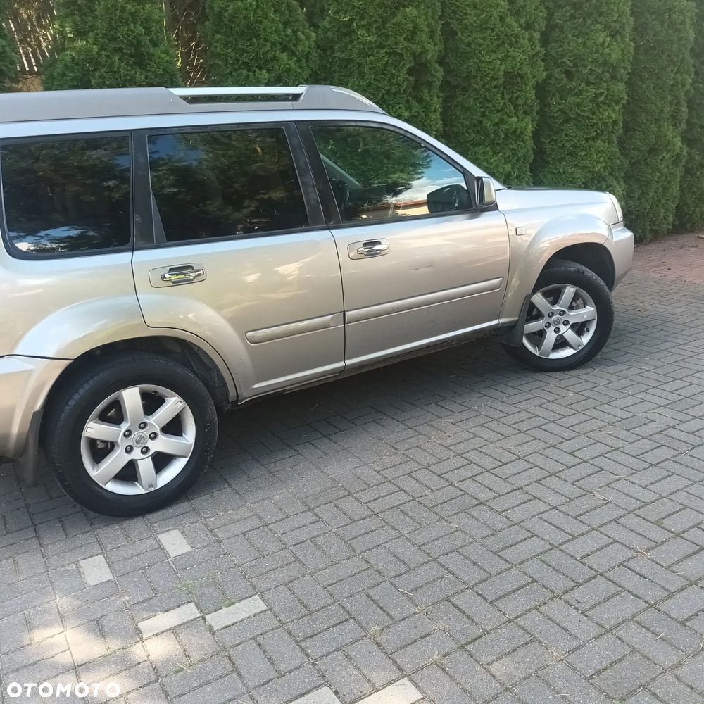 Nissan X-Trail 2.0 Sport - 10