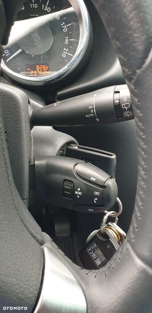 Peugeot 3008 2.0 HDi Premium - 19