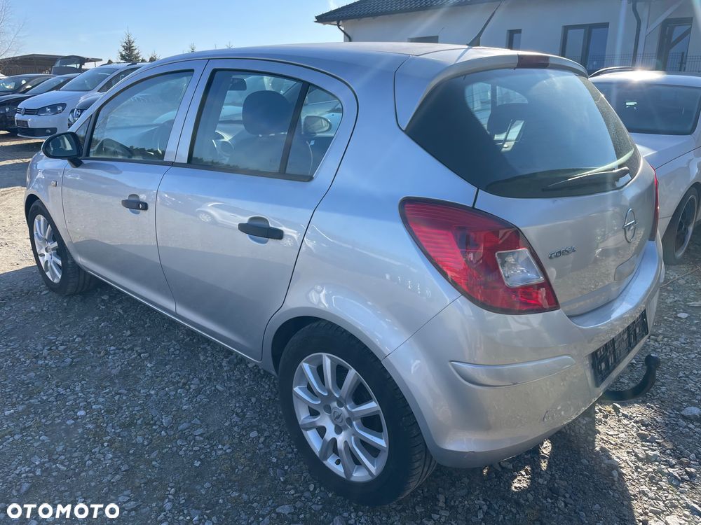 Opel Corsa 1.4 16V Edition - 3