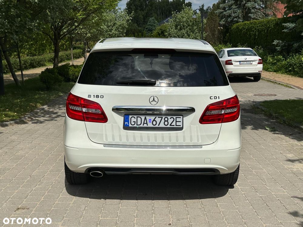 Mercedes-Benz Klasa B 180 CDI (BlueEFFICIENCY) - 5