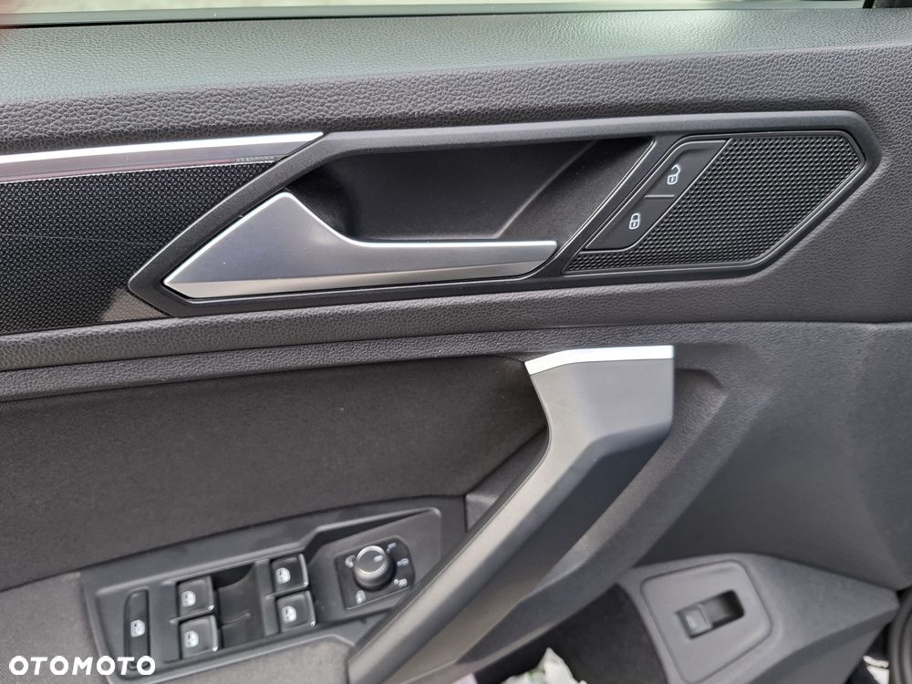 Volkswagen Tiguan - 21