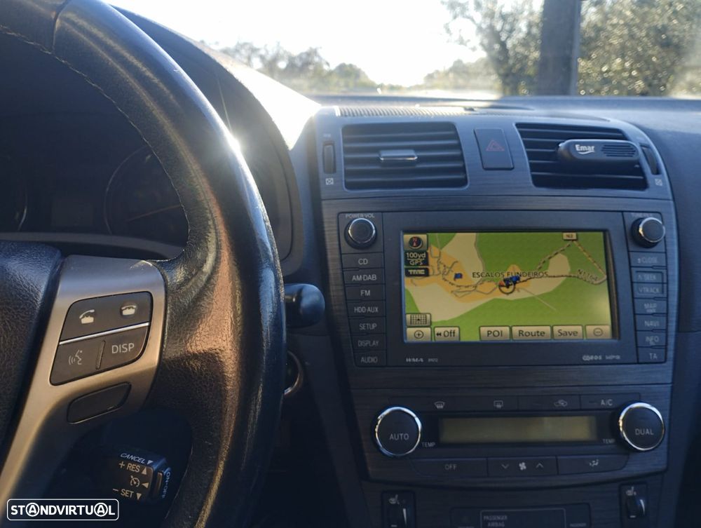 Toyota Avensis SW 2.0 D-4D - 12