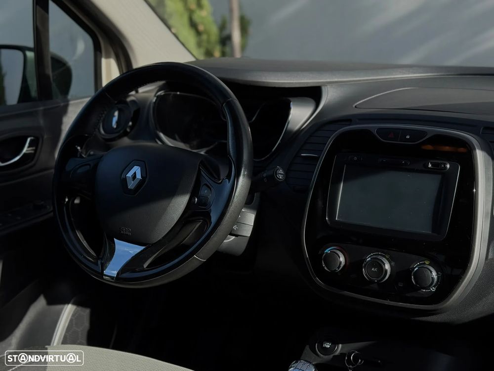Renault Captur - 33