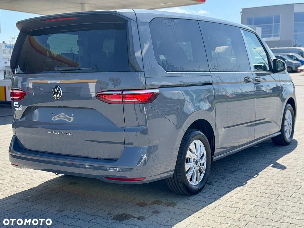 Volkswagen Multivan 2.0 TDI L2 Family DSG - 9