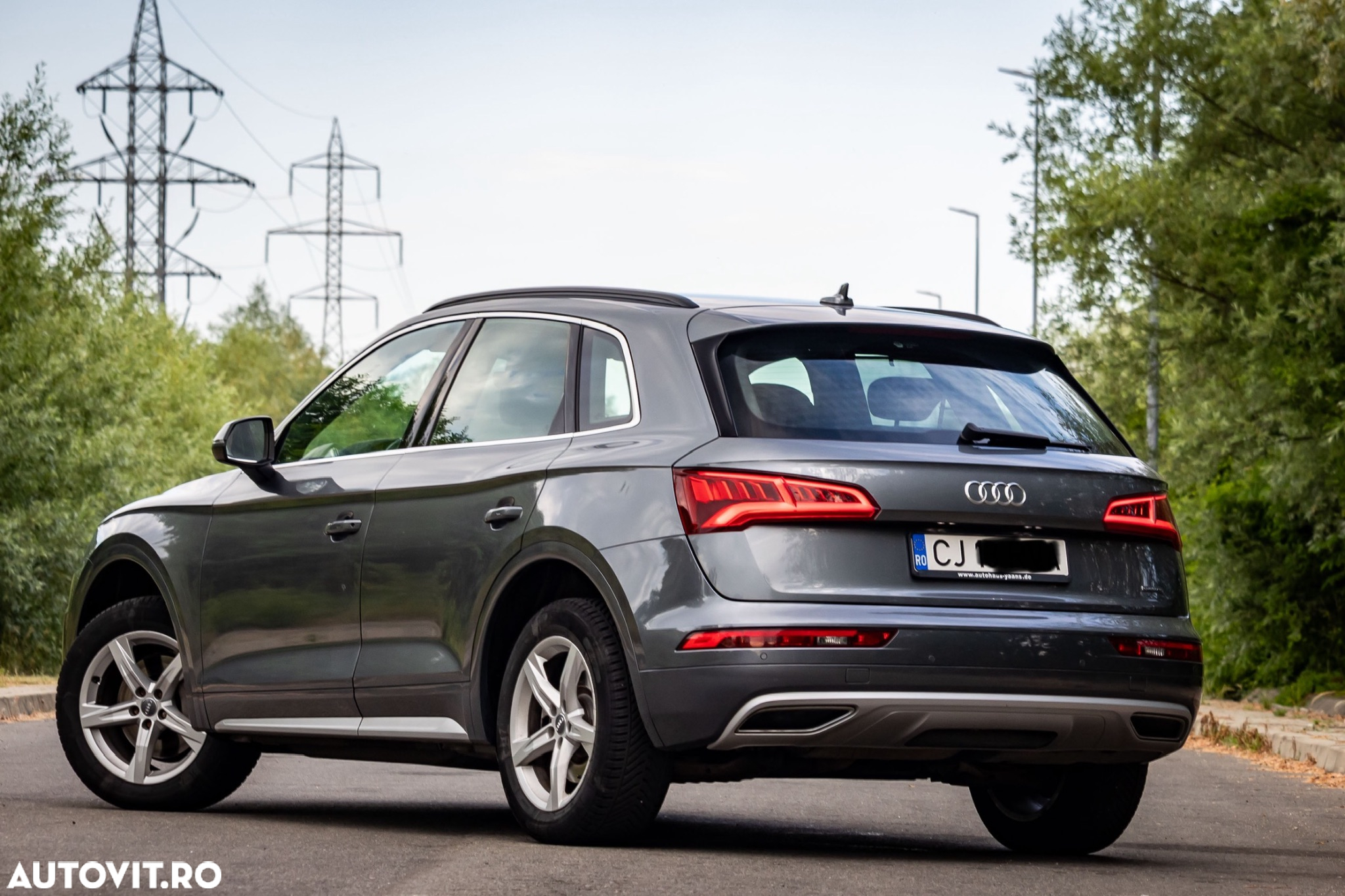 Audi Q5 2.0 40 TDI quattro S tronic Sport - 6