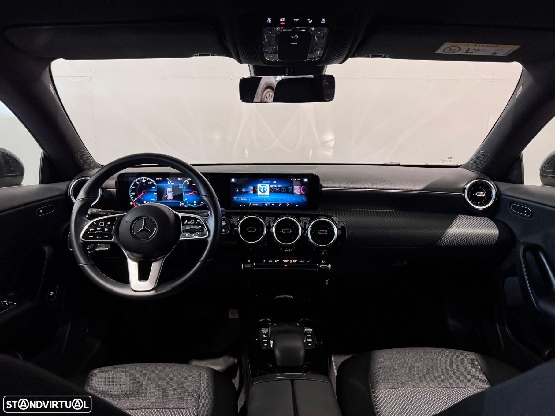 Mercedes-Benz CLA 180 - 12