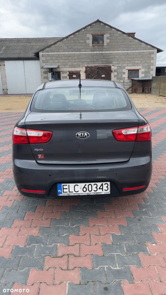 Kia Rio 1.2 M - 4