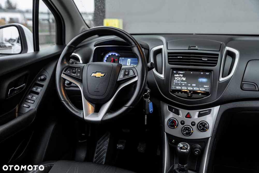 Chevrolet Trax 1.4T LT - 24