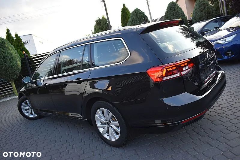 Volkswagen Passat Variant 1.5 TSI OPF DSG Highline - 3