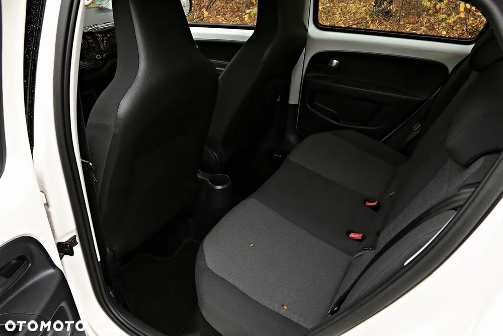 Volkswagen up! 1.0 high - 32
