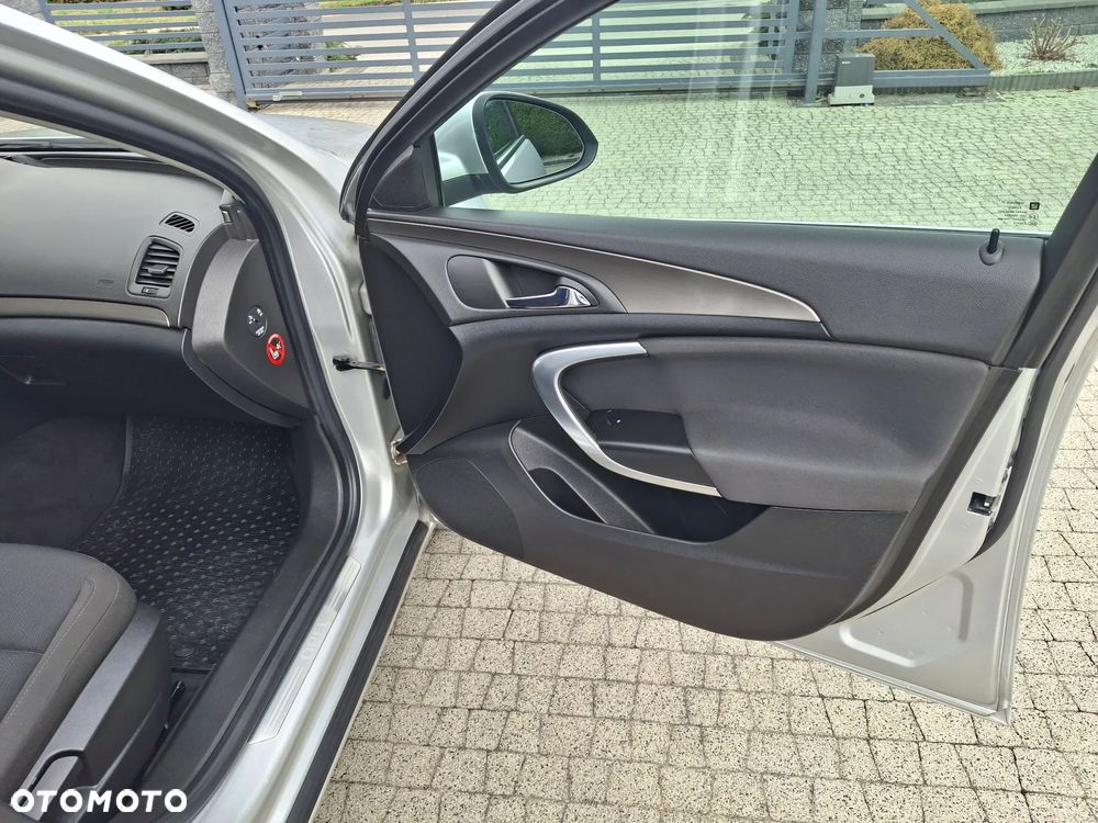 Opel Insignia 1.6 Turbo Cosmo - 25