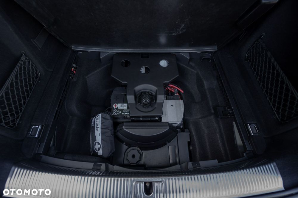 Audi A4 Avant - 33