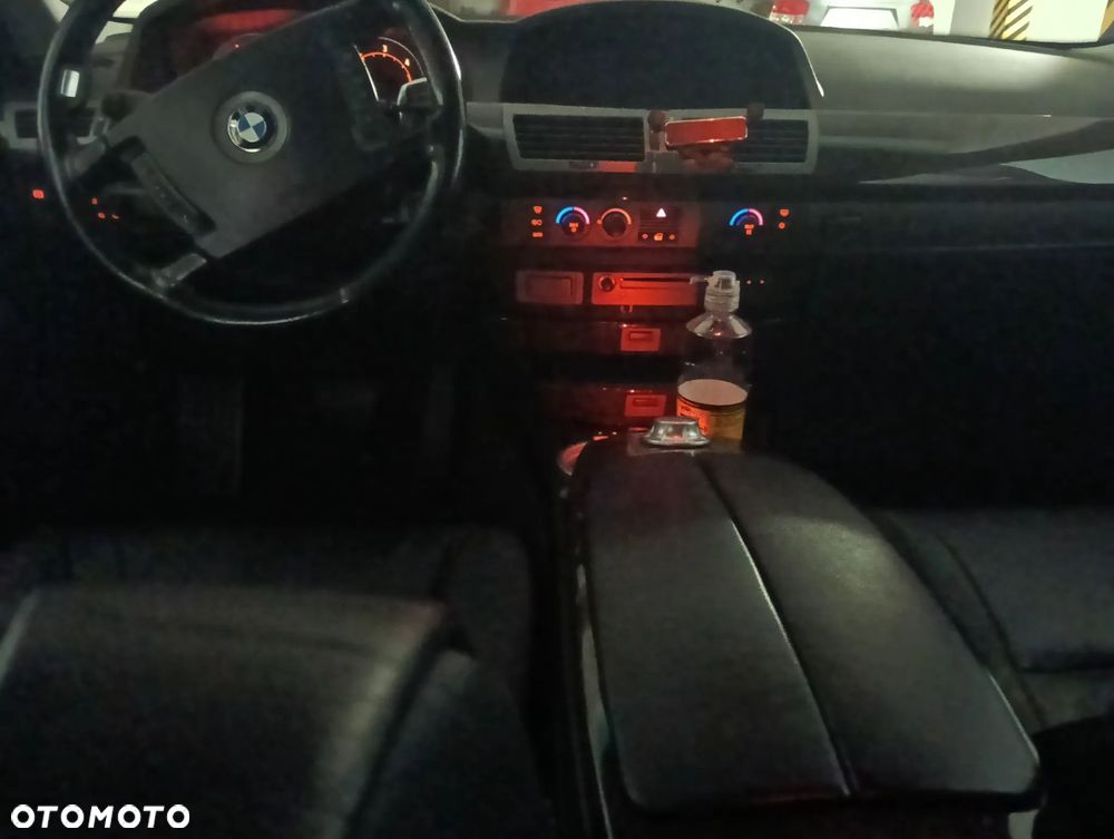 BMW Seria 7 - 10