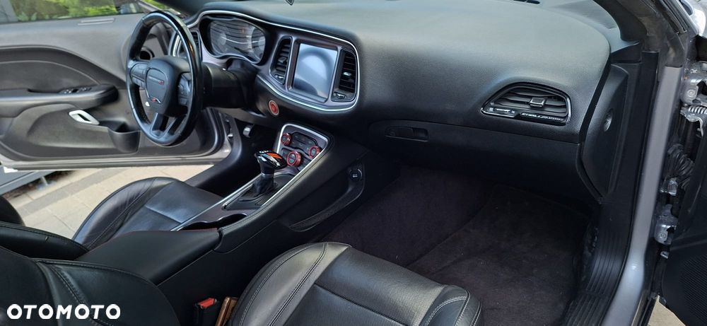 Dodge Challenger 5.7 R/T - 26
