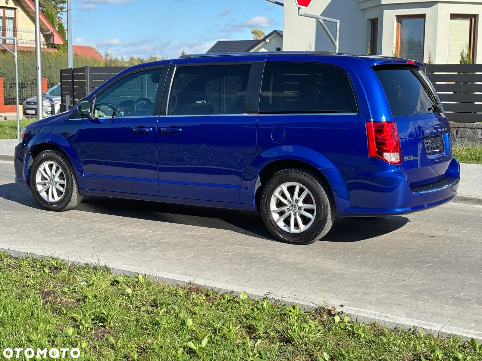 Dodge Grand Caravan - 19