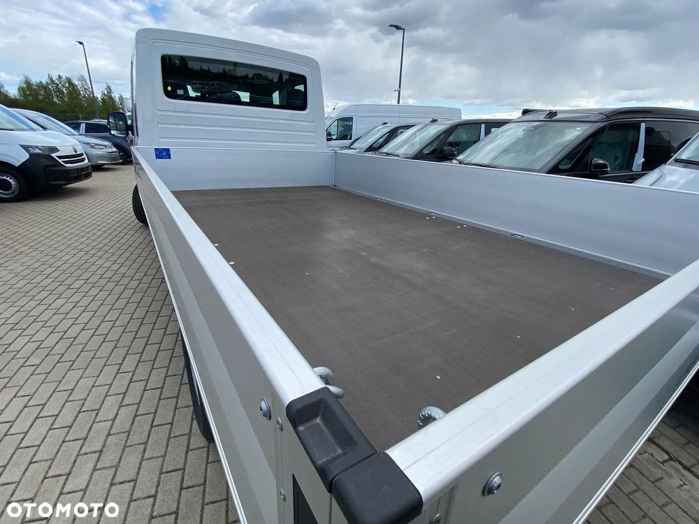 Volkswagen CRAFTER DOKA - 9