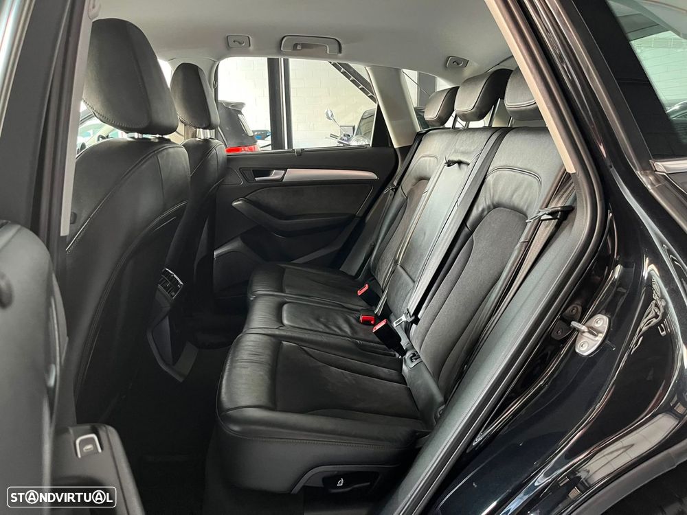 Audi Q5 2.0 TDI Business Line S-line - 12