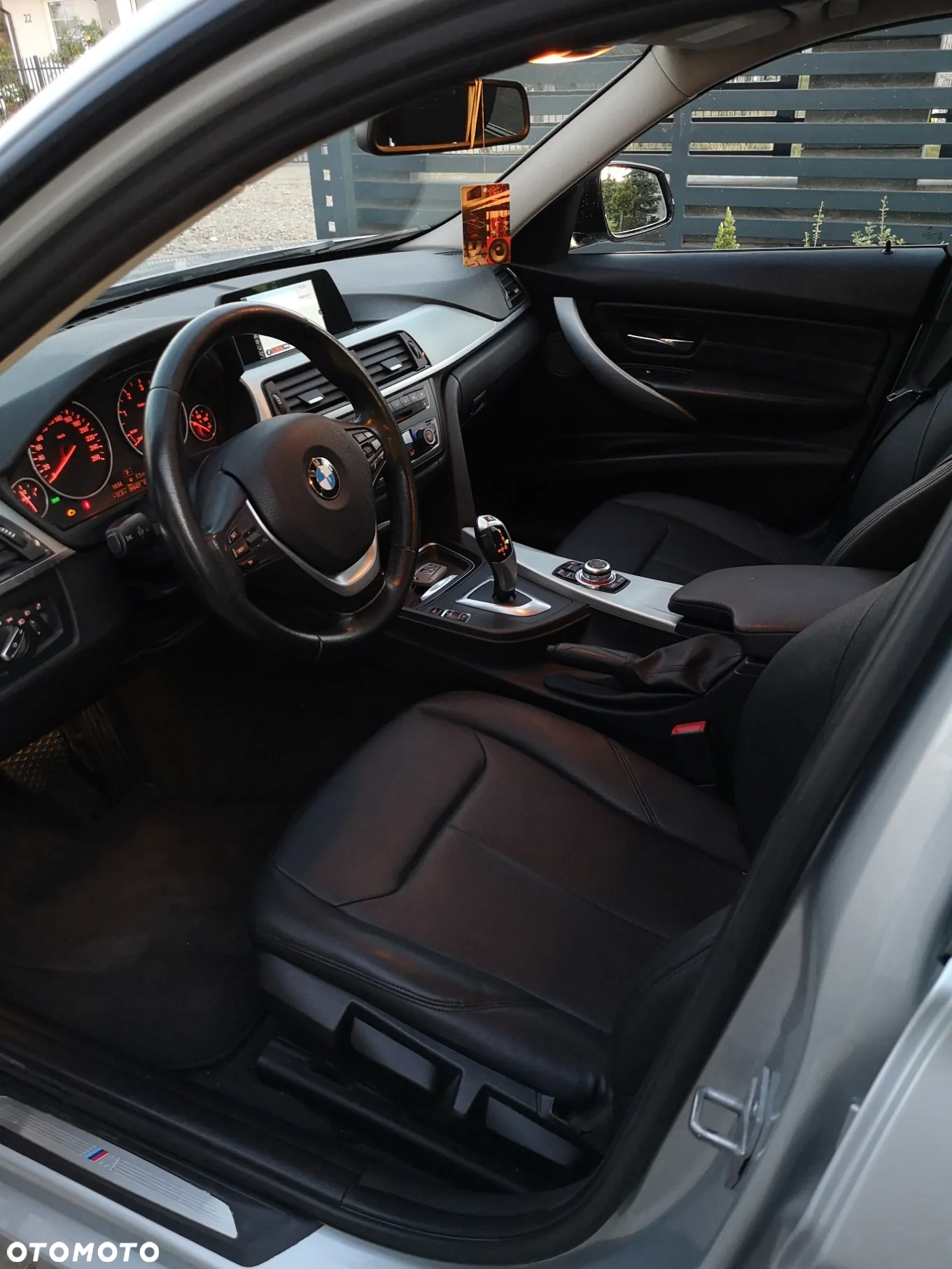 BMW Seria 3 318d Touring Blue Performance Modern Line - 21